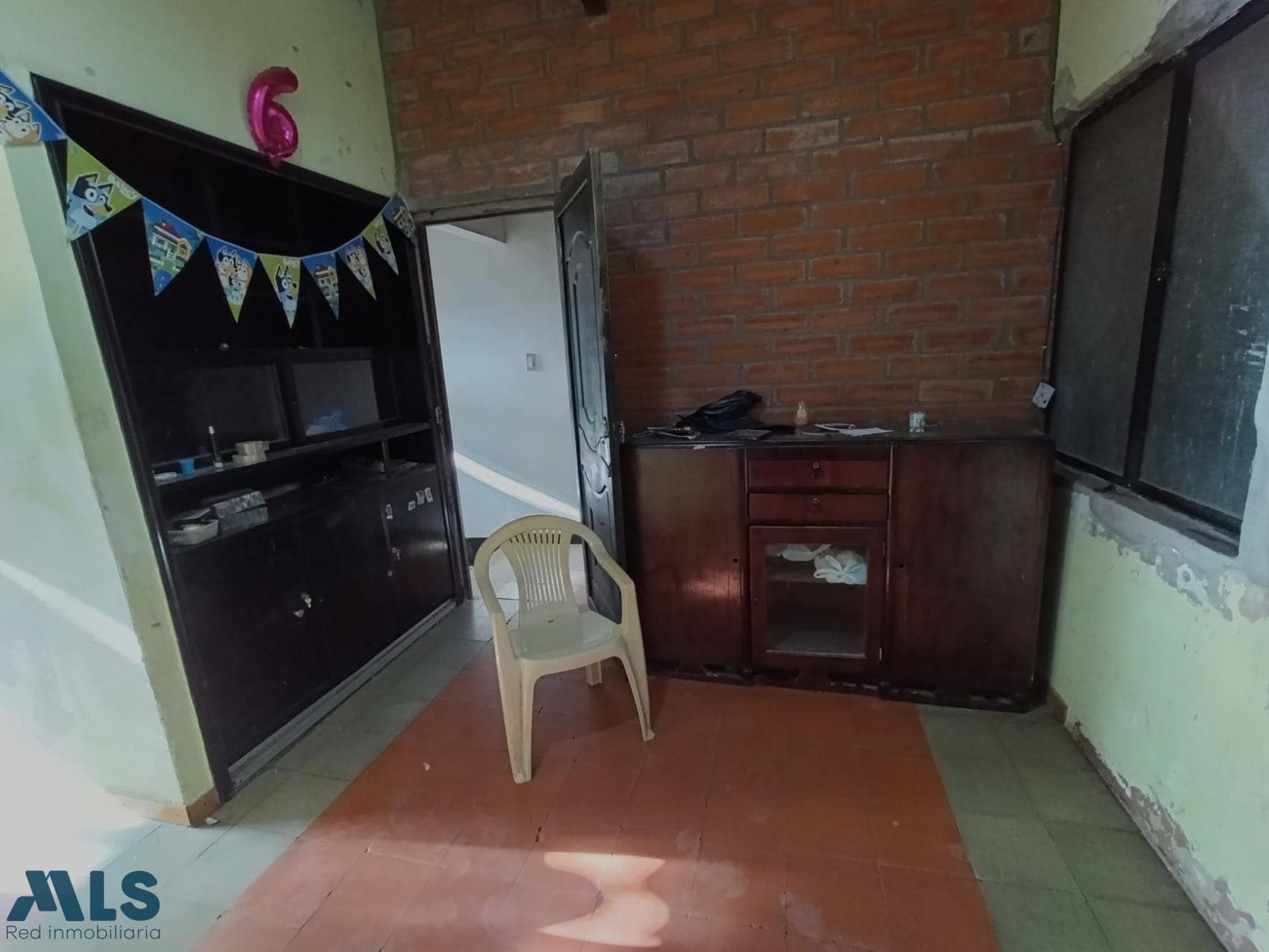 Casa en venta en La Mansión, Centro, Medellín — foto 1 de 14