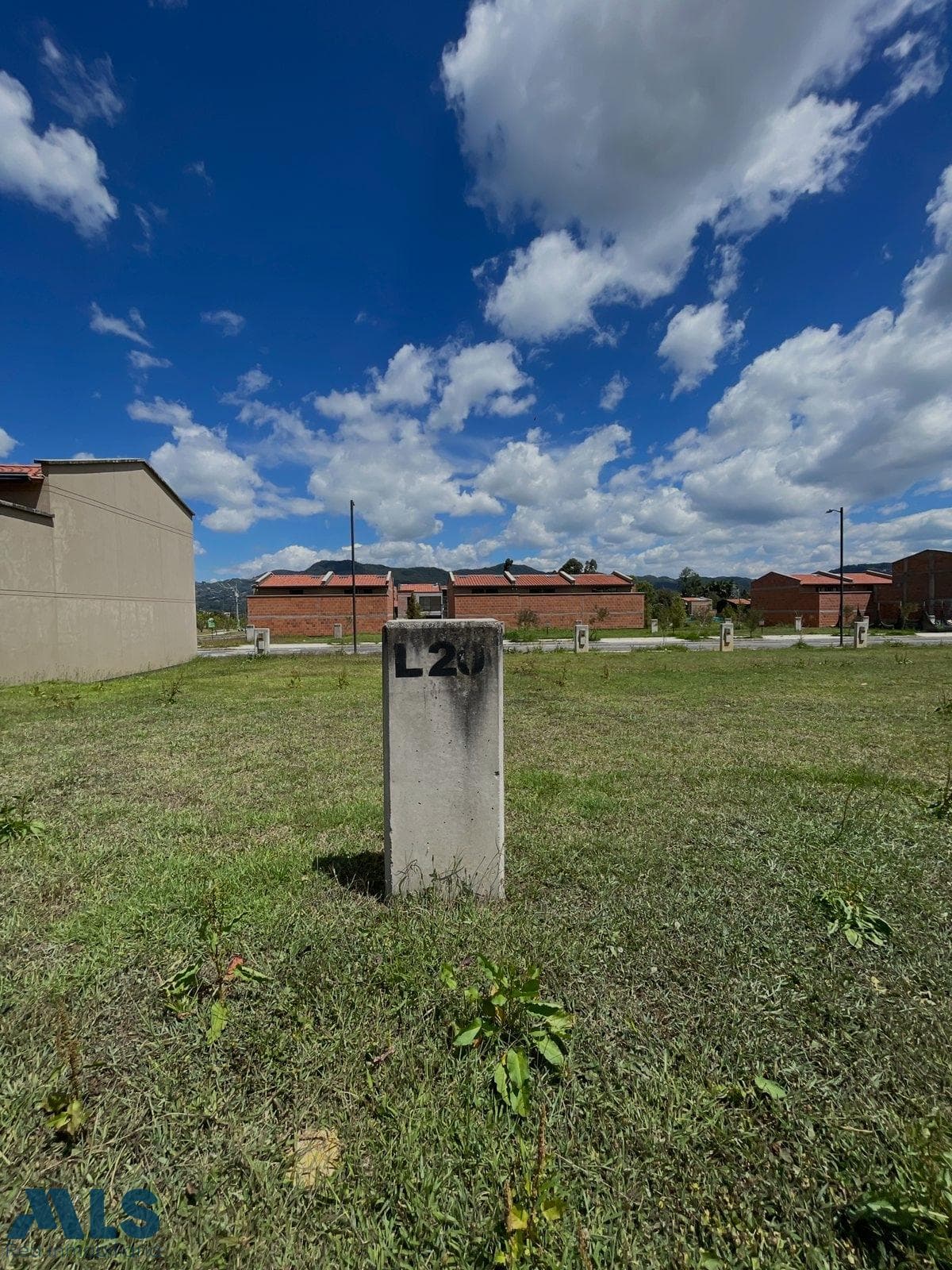Lote Residencial en venta en Urbano (La Ceja), Oriente Antioqueño — foto 1 de 8