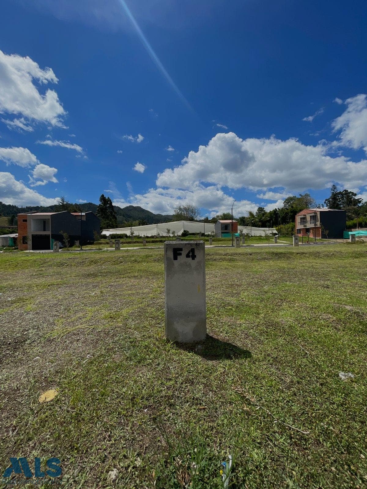 Lote Residencial en venta en Urbano (La Ceja), Oriente Antioqueño — foto 1 de 8