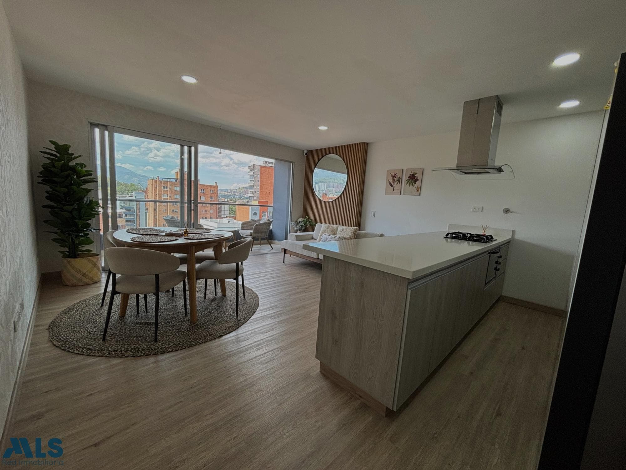 Apartamento en venta en Conquistadores, Laureles, Medellín — foto 1 de 22