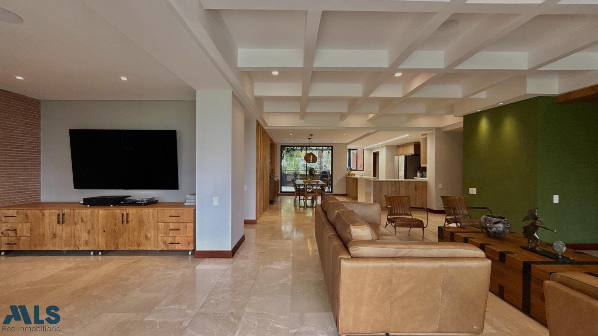 Apartamento en venta en La Calera, Poblado, Medellín — foto 1 de 30
