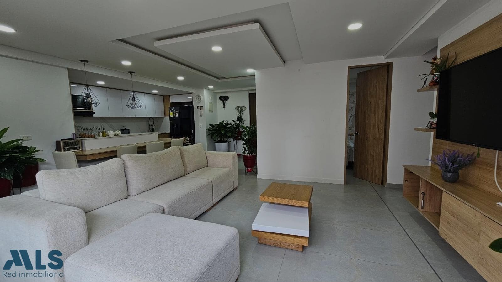 Apartamento en venta en Fabricato, Norte, Bello — foto 1 de 23