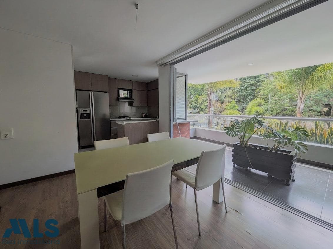 Apartamento en venta en La Frontera, Aburra Sur, Envigado — foto 1 de 12