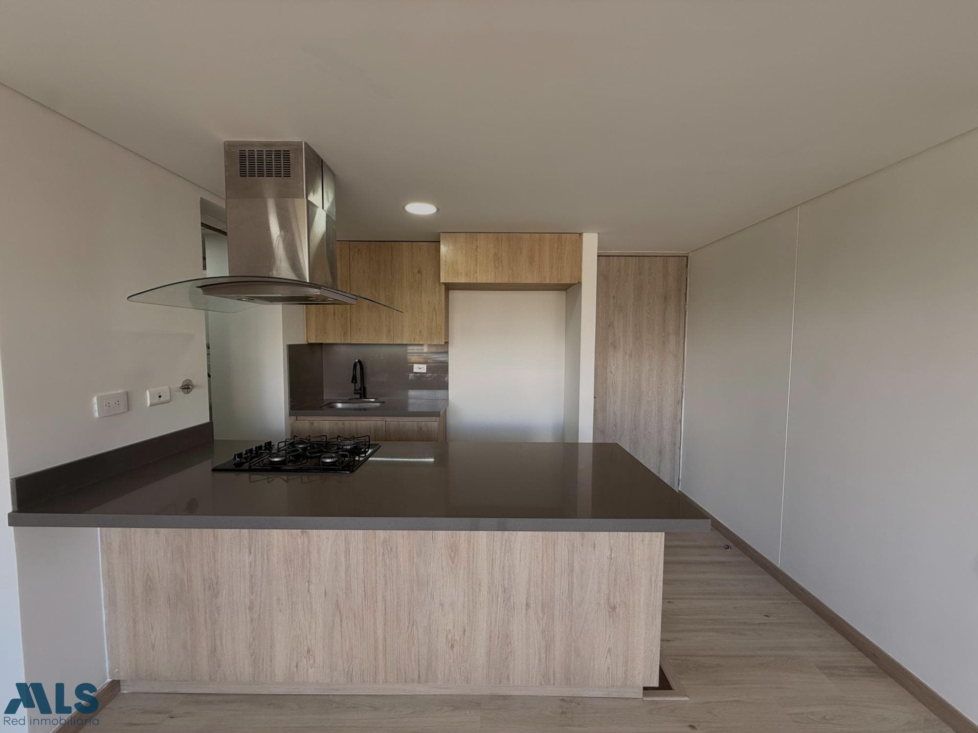 Apartamento en venta en San Antonio de Pereira, Oriente Antioqueño, Rionegro — foto 1 de 18