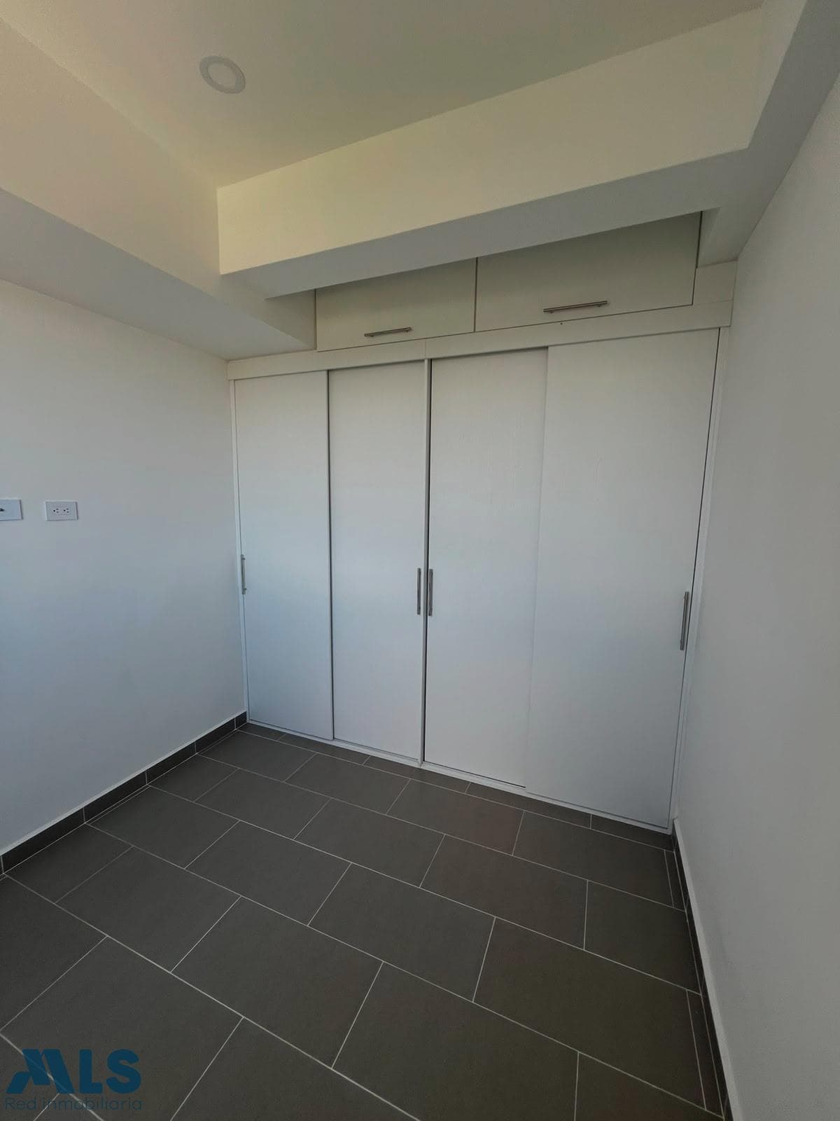Apartamento en venta en Tranvía, Oriente Antioqueño, Rionegro — foto 1 de 16