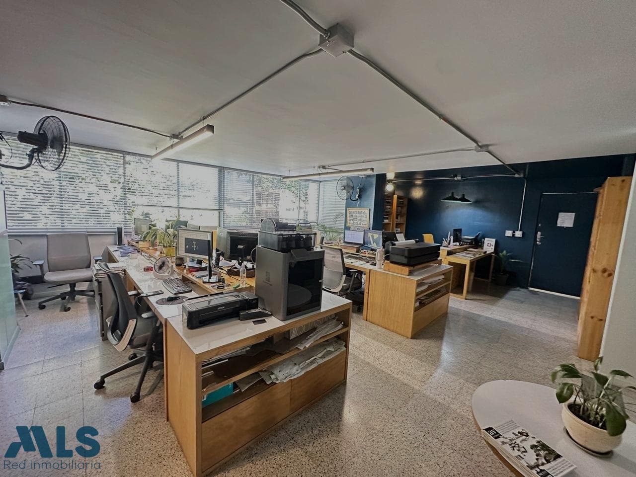 Oficina en venta en Manila, Poblado, Medellín — foto 1 de 17