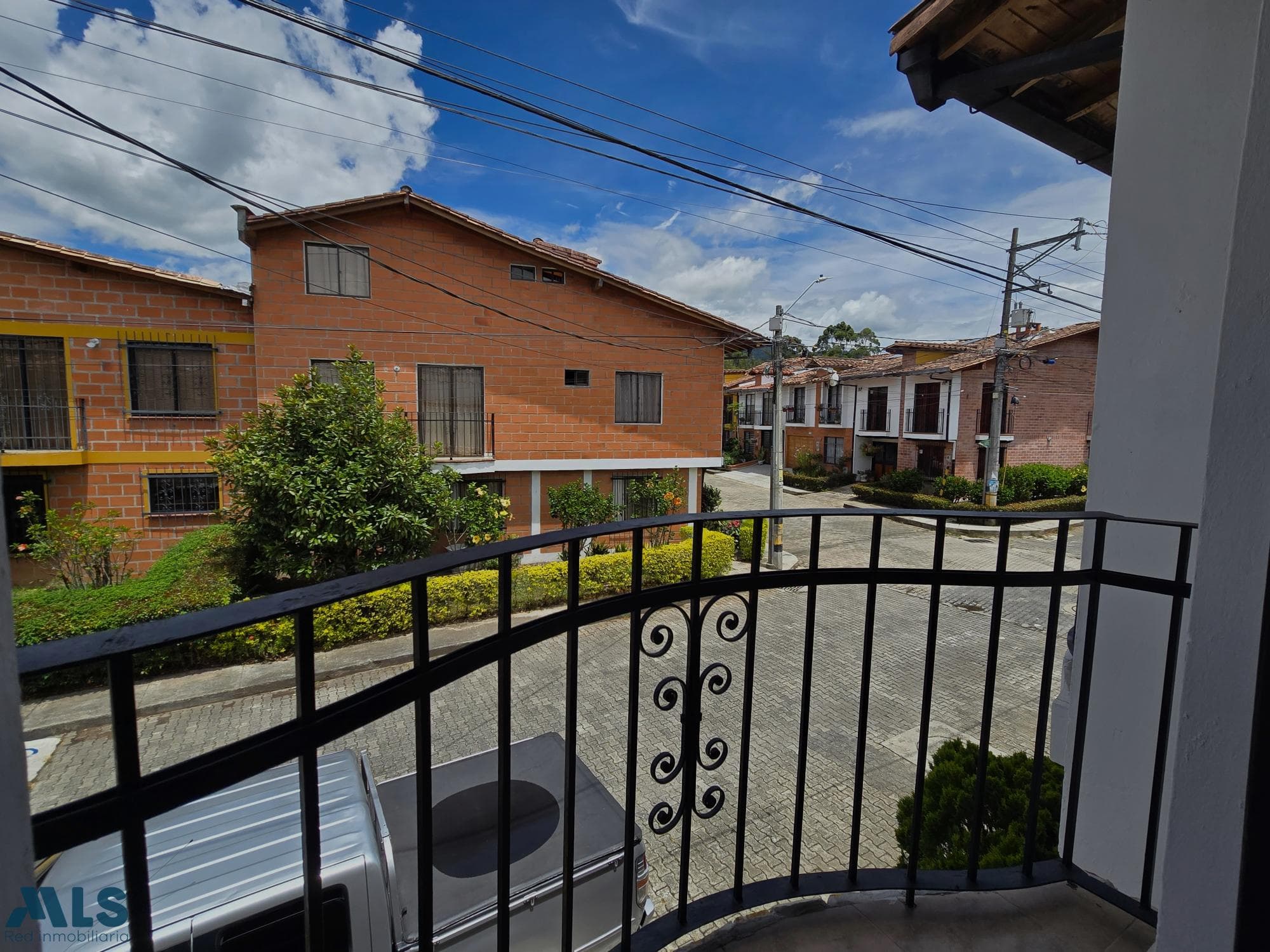 Casa en venta en Urbano (La Ceja), Oriente Antioqueño — foto 1 de 18