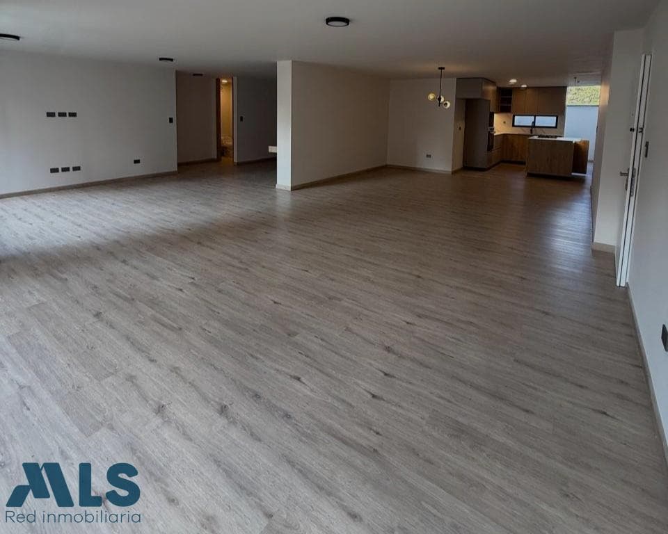 Apartamento en venta en Laureles, Medellín — foto 1 de 23