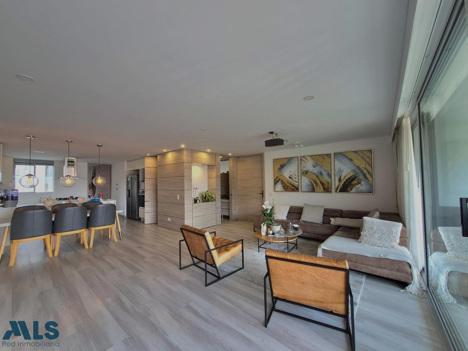 Apartamento en venta en Loma de las Brujas, Aburra Sur, Envigado — foto 1 de 17