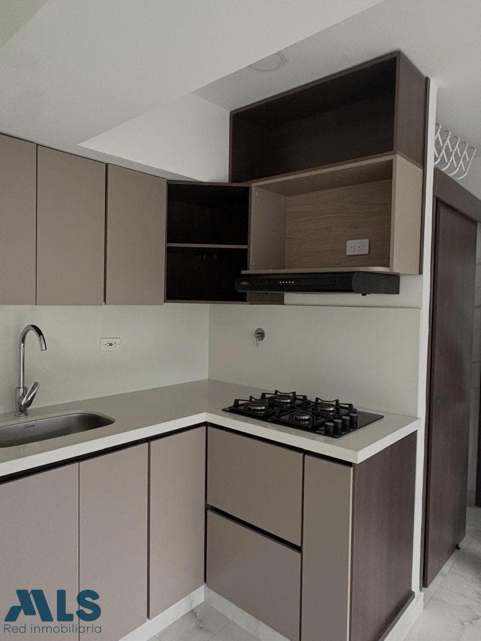 Apartamento en venta en V. Pan de Azúcar, Aburra Sur, Sabaneta — foto 1 de 14