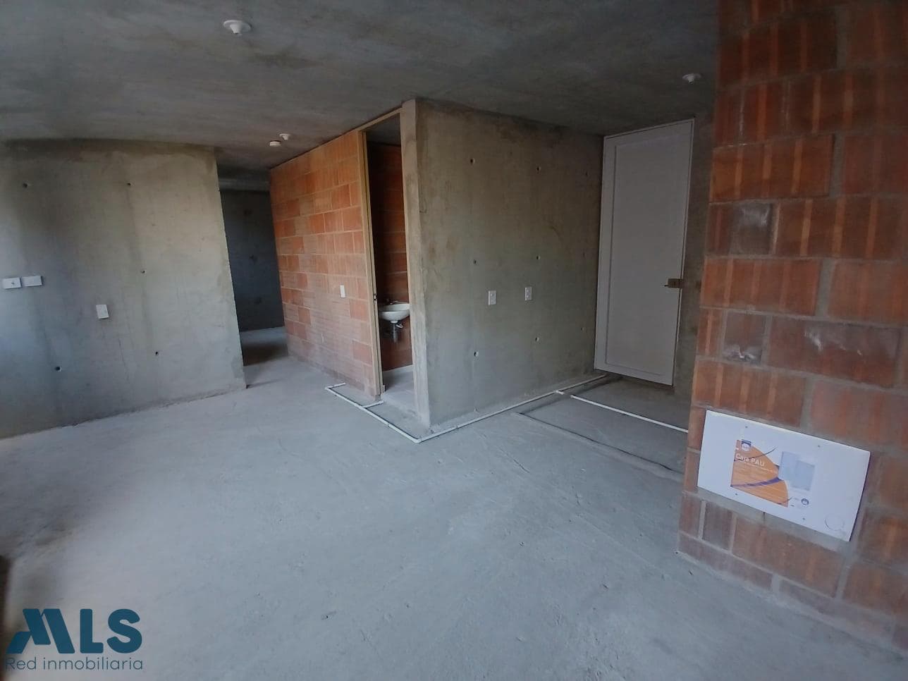 Apartamento en venta en Los Bucaros, Norte, Bello — foto 1 de 13