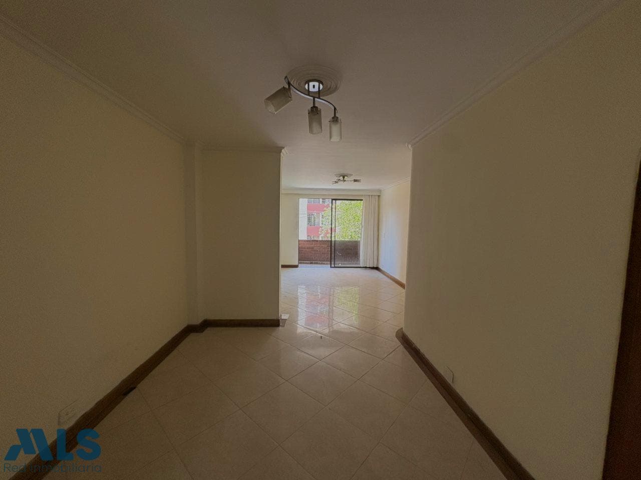 Apartamento en venta en Laureles, Medellín — foto 1 de 13
