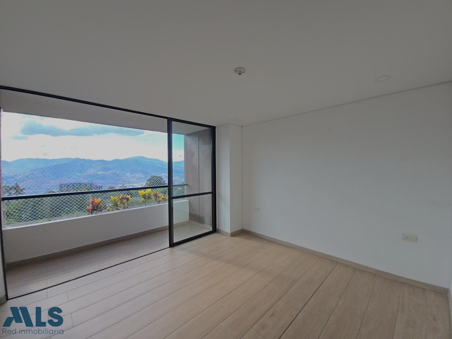 Apartamento en venta en Loma del Escobero, Aburra Sur, Envigado — foto 1 de 17