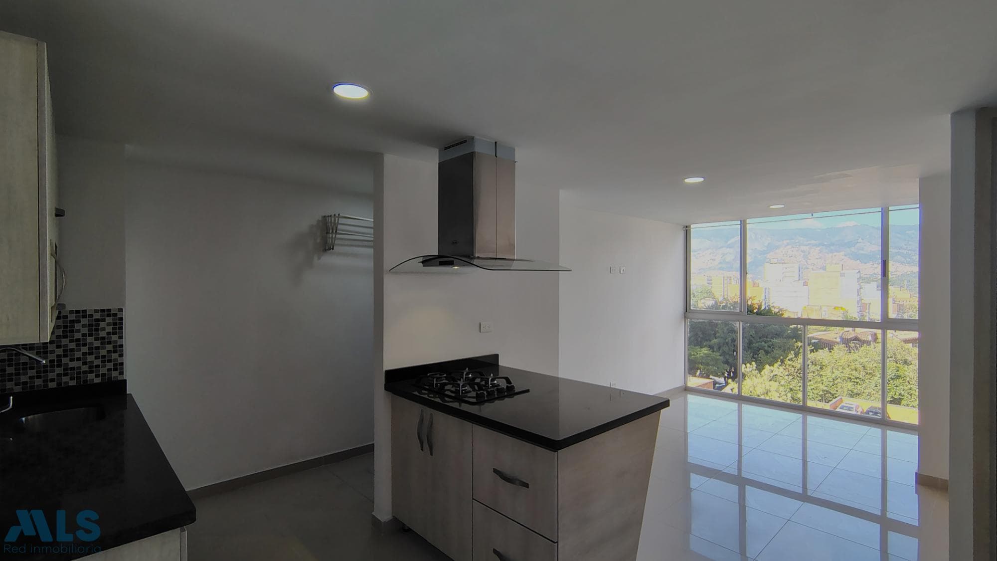 Apartamento en venta en Los Alpes, Belén Guayabal, Medellín — foto 1 de 18