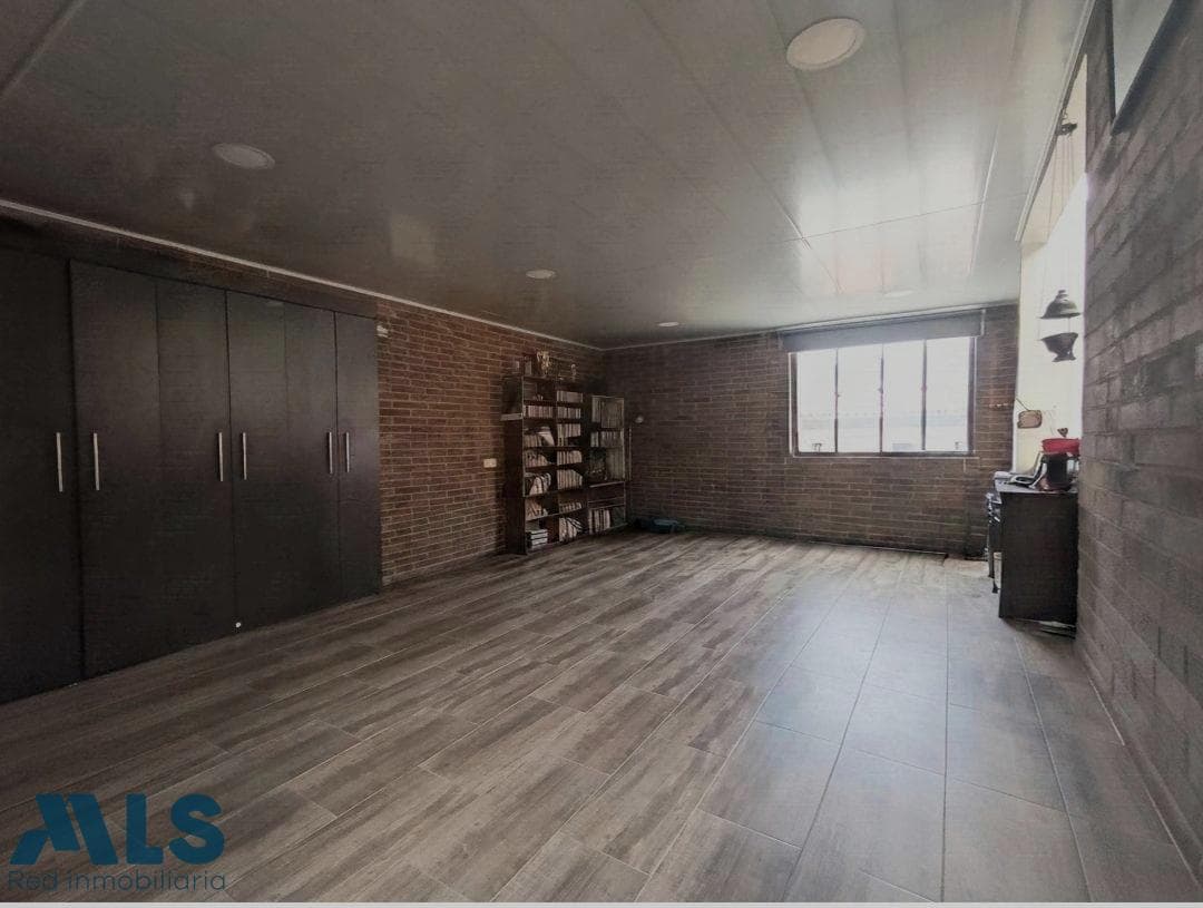 Casa en venta en Barrios Unidos, Otras Zonas, Bogotá — foto 1 de 14