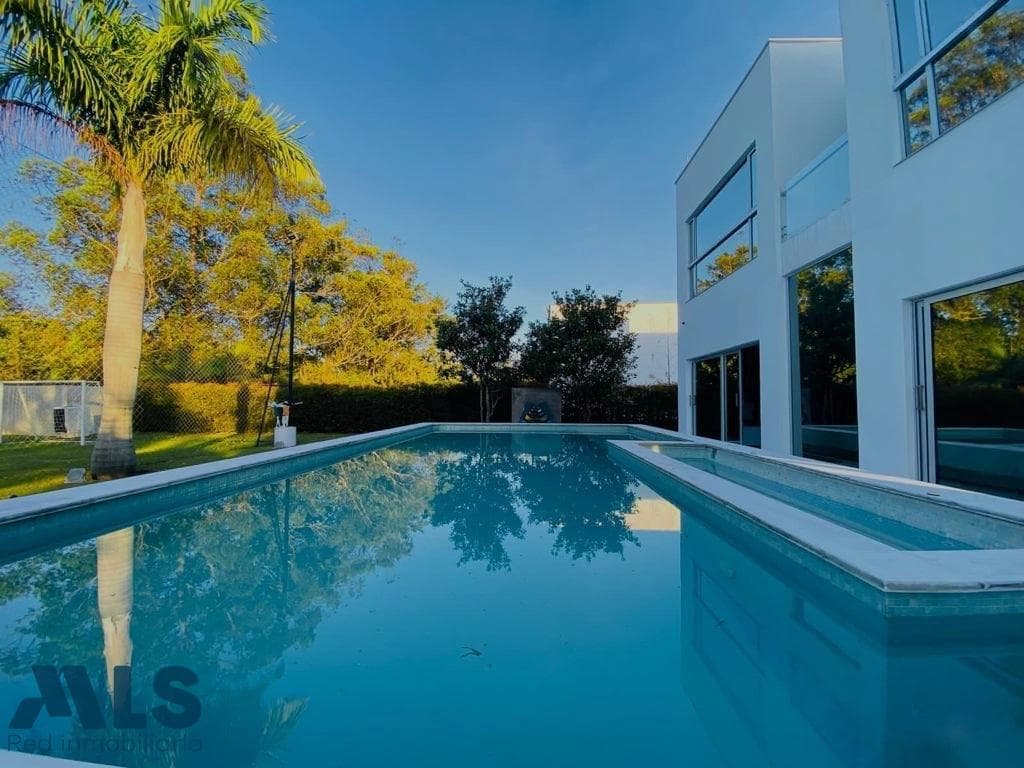 Casa en venta en V. Llanogrande, Oriente Antioqueño, Rionegro — foto 1 de 18