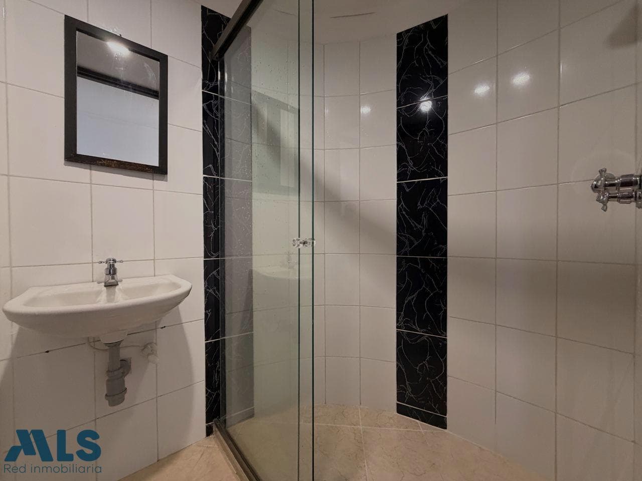 Apartamento en venta en Calle Larga, Aburra Sur, Sabaneta — foto 1 de 13