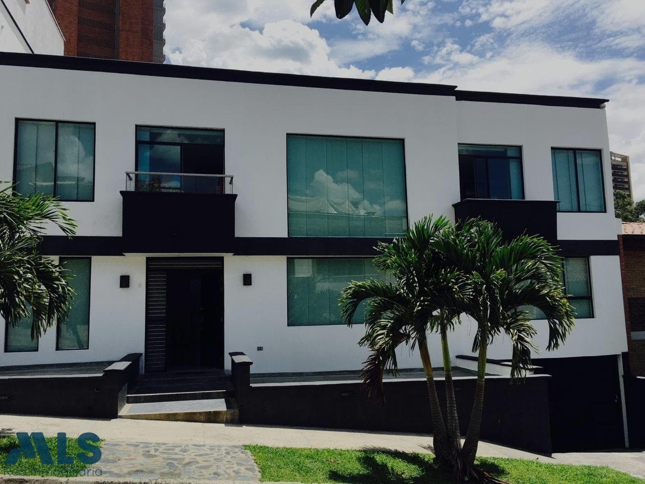 Casa en venta en Loma de San Jose, Aburra Sur, Sabaneta — foto 1 de 51