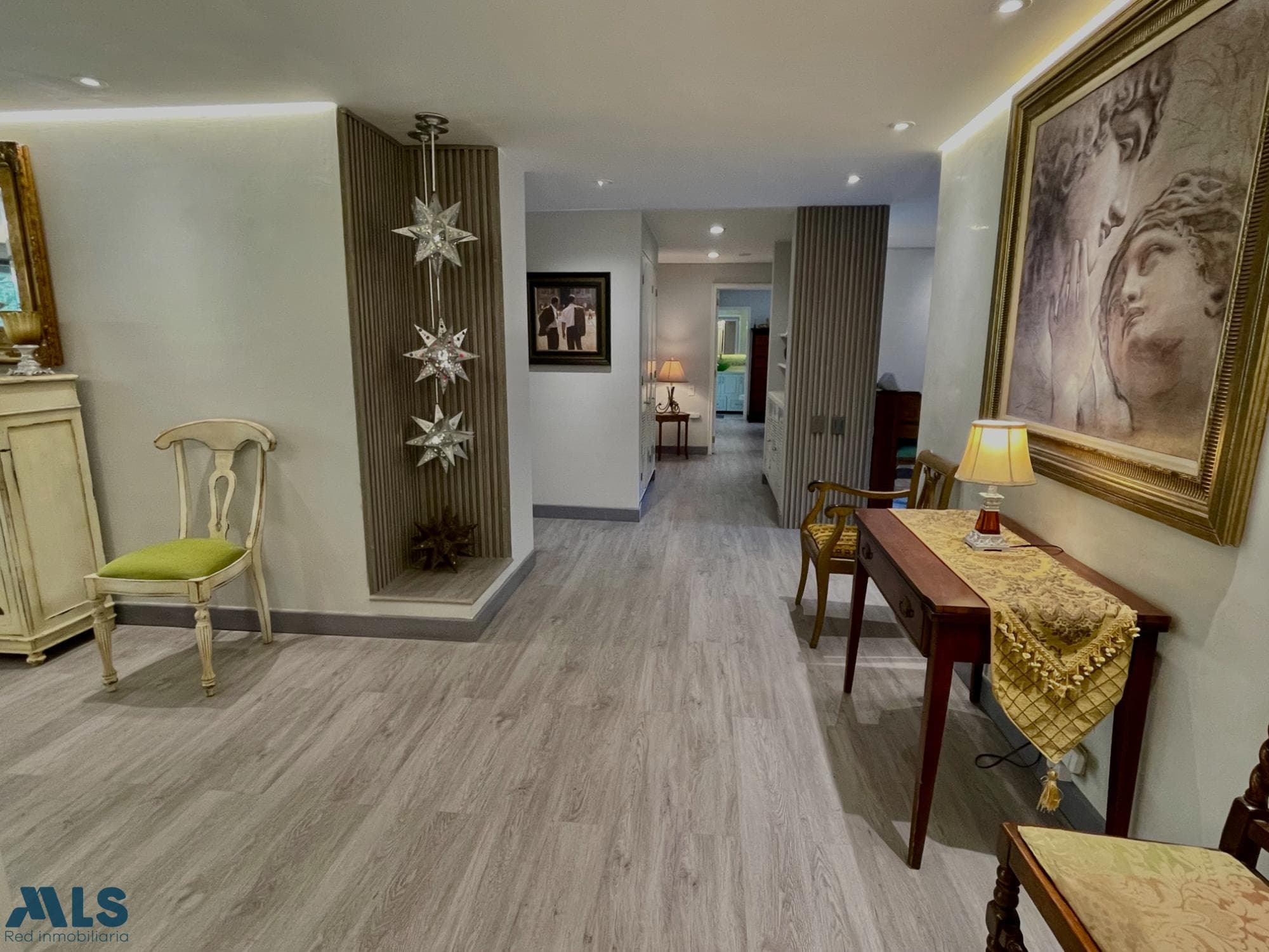 Apartamento en venta en Las Lomas Nº 1, Poblado, Medellín — foto 1 de 26