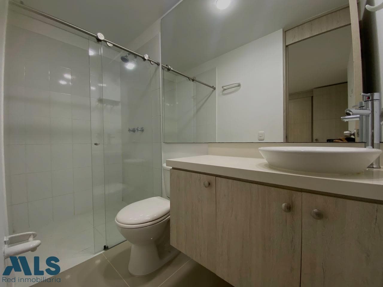 Apartamento en venta en Prados de Sabaneta, Aburra Sur — foto 1 de 21