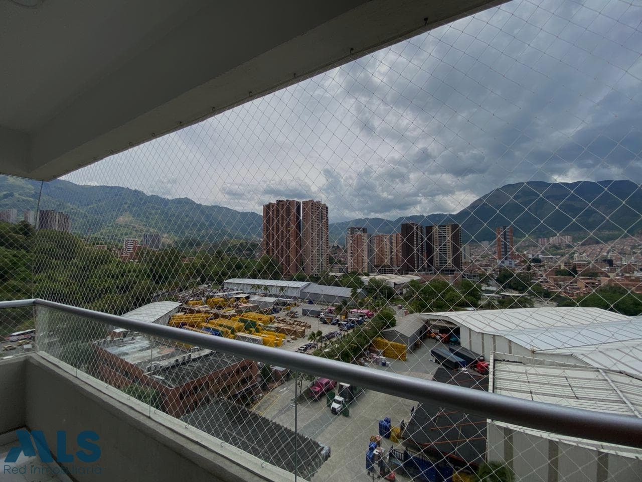 Apartamento en venta en Fabricato, Norte, Bello — foto 1 de 18