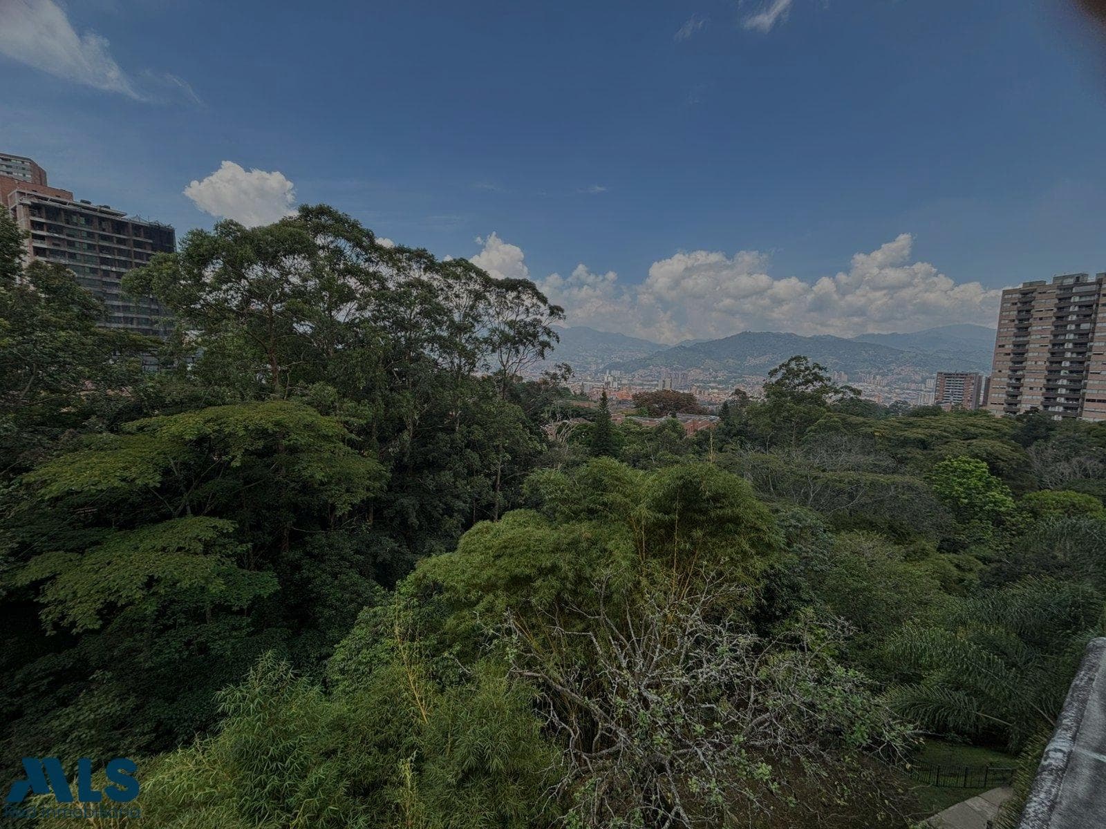 Apartamento en venta en El Chocho, Aburra Sur, Envigado — foto 1 de 9