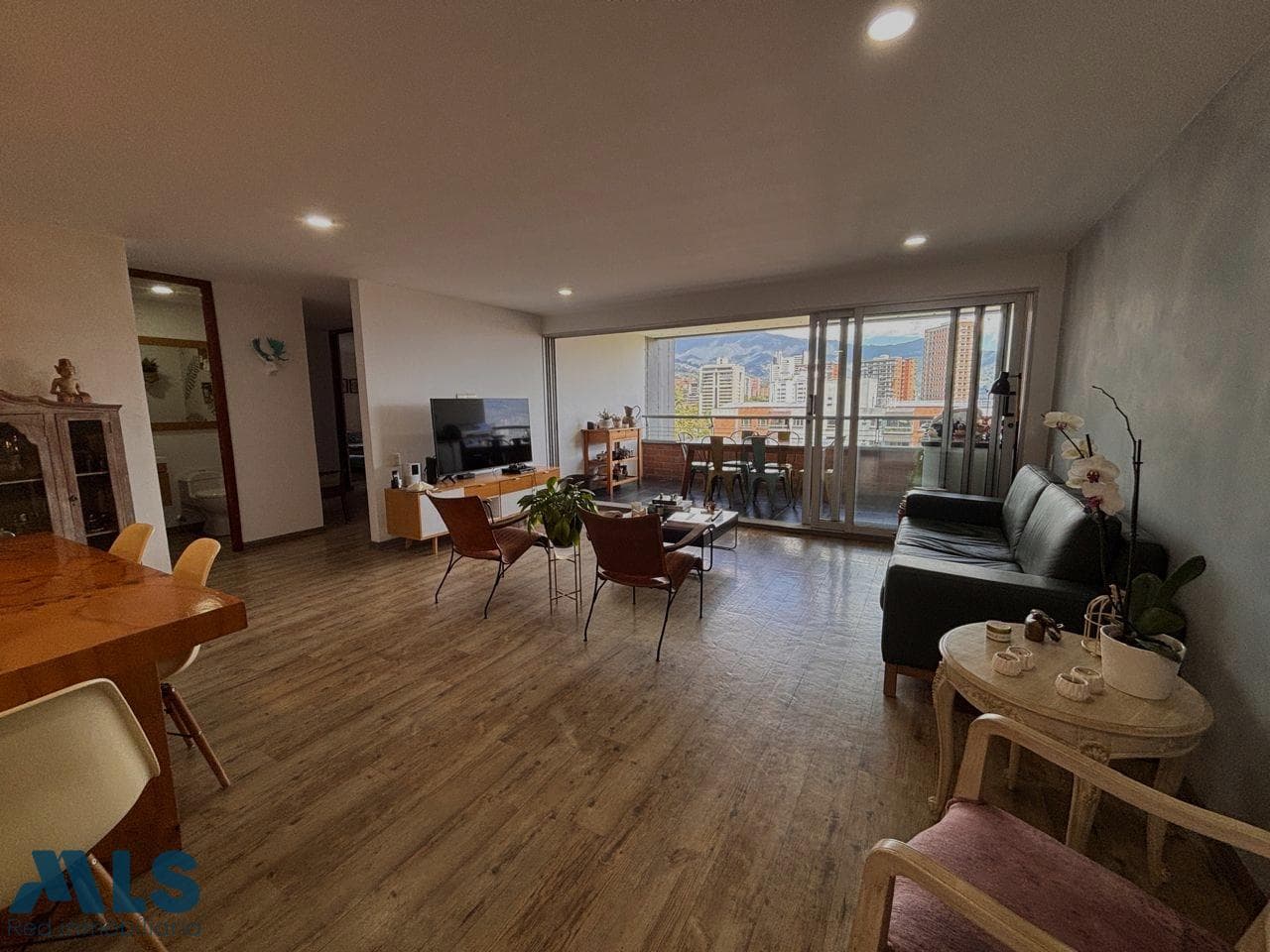 Apartamento en venta en Los Balsos Nº 1, Poblado, Medellín — foto 1 de 15