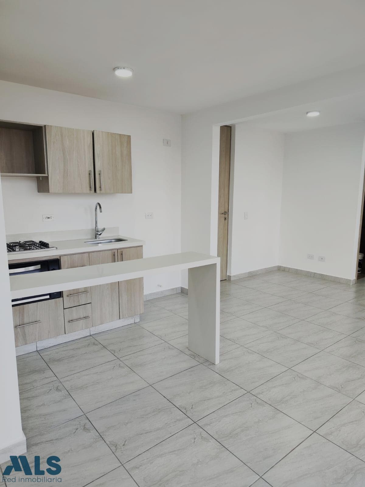 Apartamento en venta en Alcaravanes, Oriente Antioqueño, Marinilla — foto 1 de 11