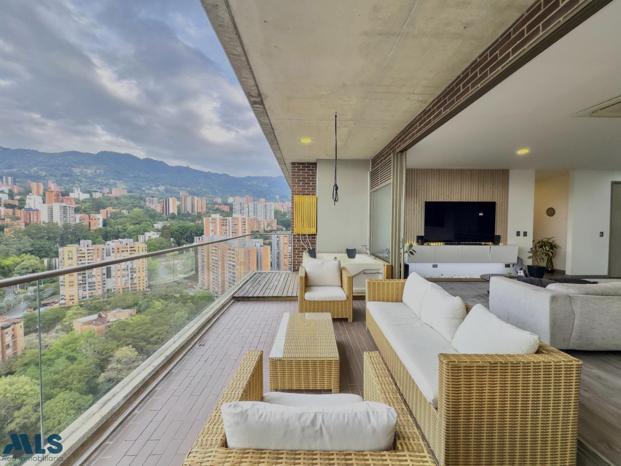 Apartamento en venta en Zuñiga, Aburra Sur, Envigado — foto 1 de 24