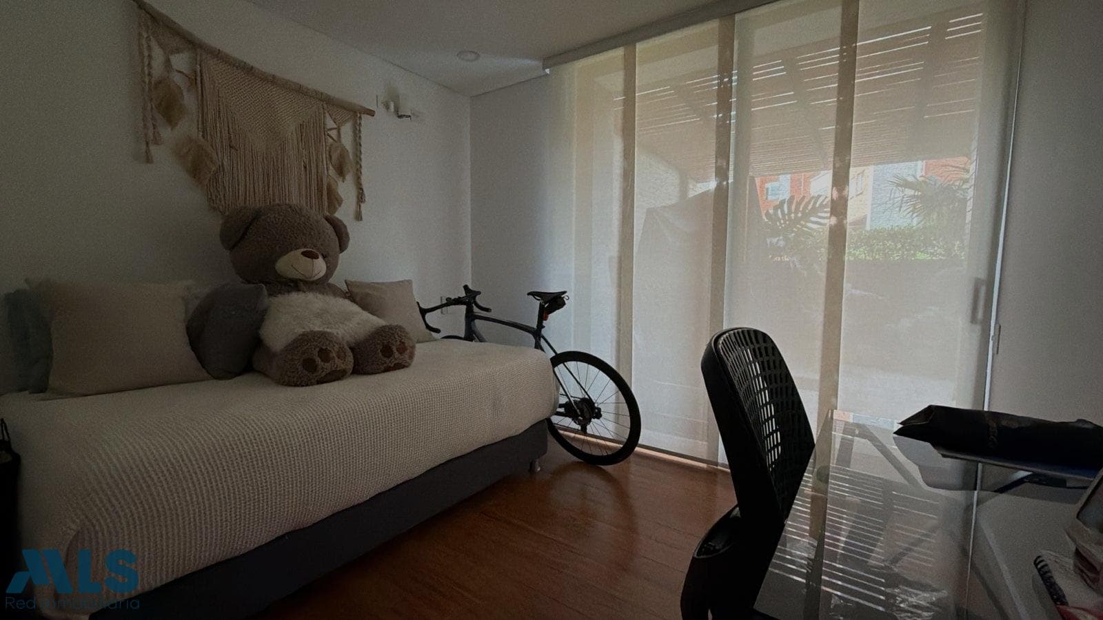 Apartamento en venta en Santa Maria de los Angeles, Poblado, Medellín — foto 1 de 10