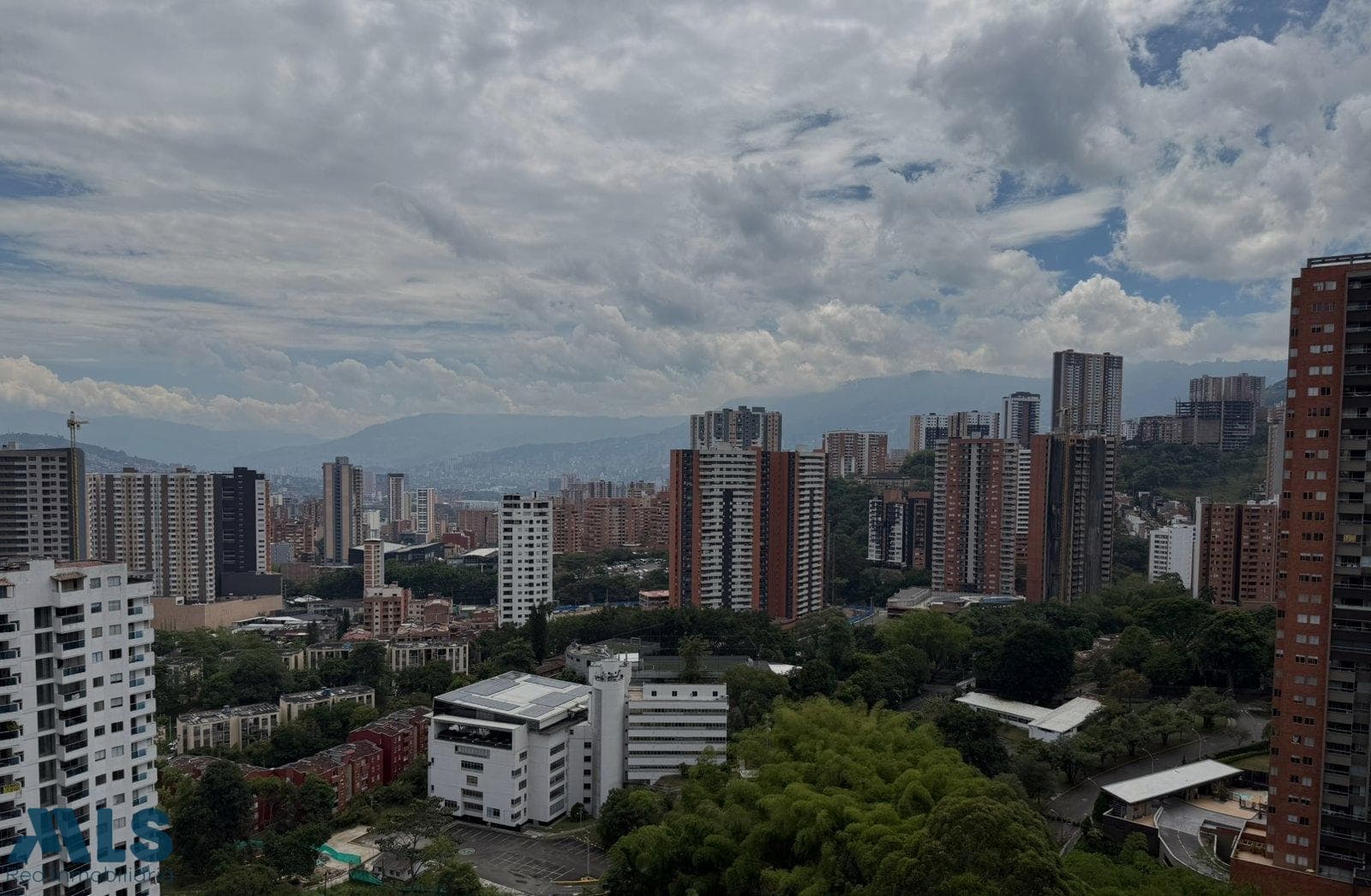 Apartamento en venta en Loma de San Remo, Aburra Sur, Sabaneta — foto 1 de 17