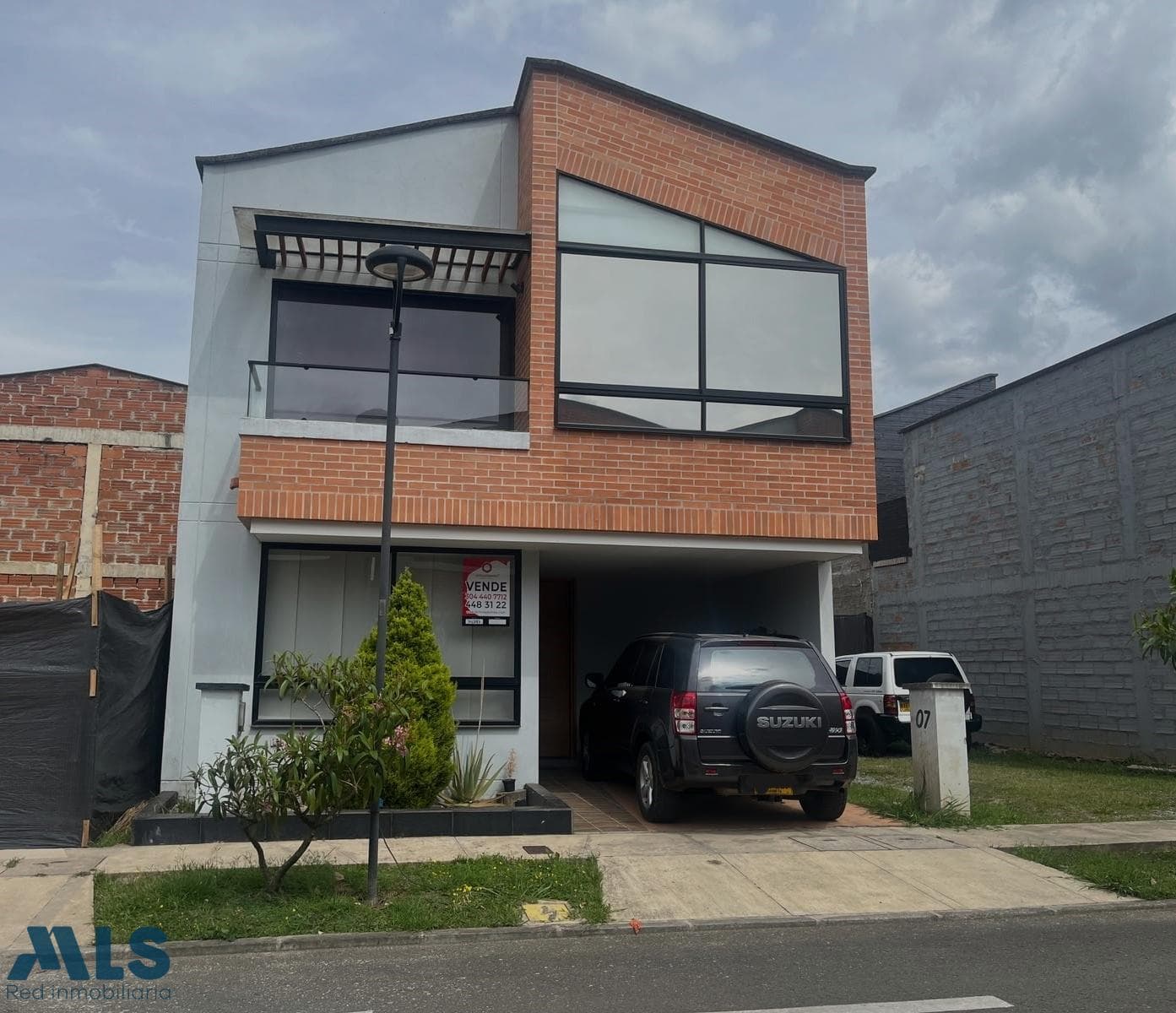 Casa en venta en Del Valles, Oriente Antioqueño, La Ceja — foto 1 de 19