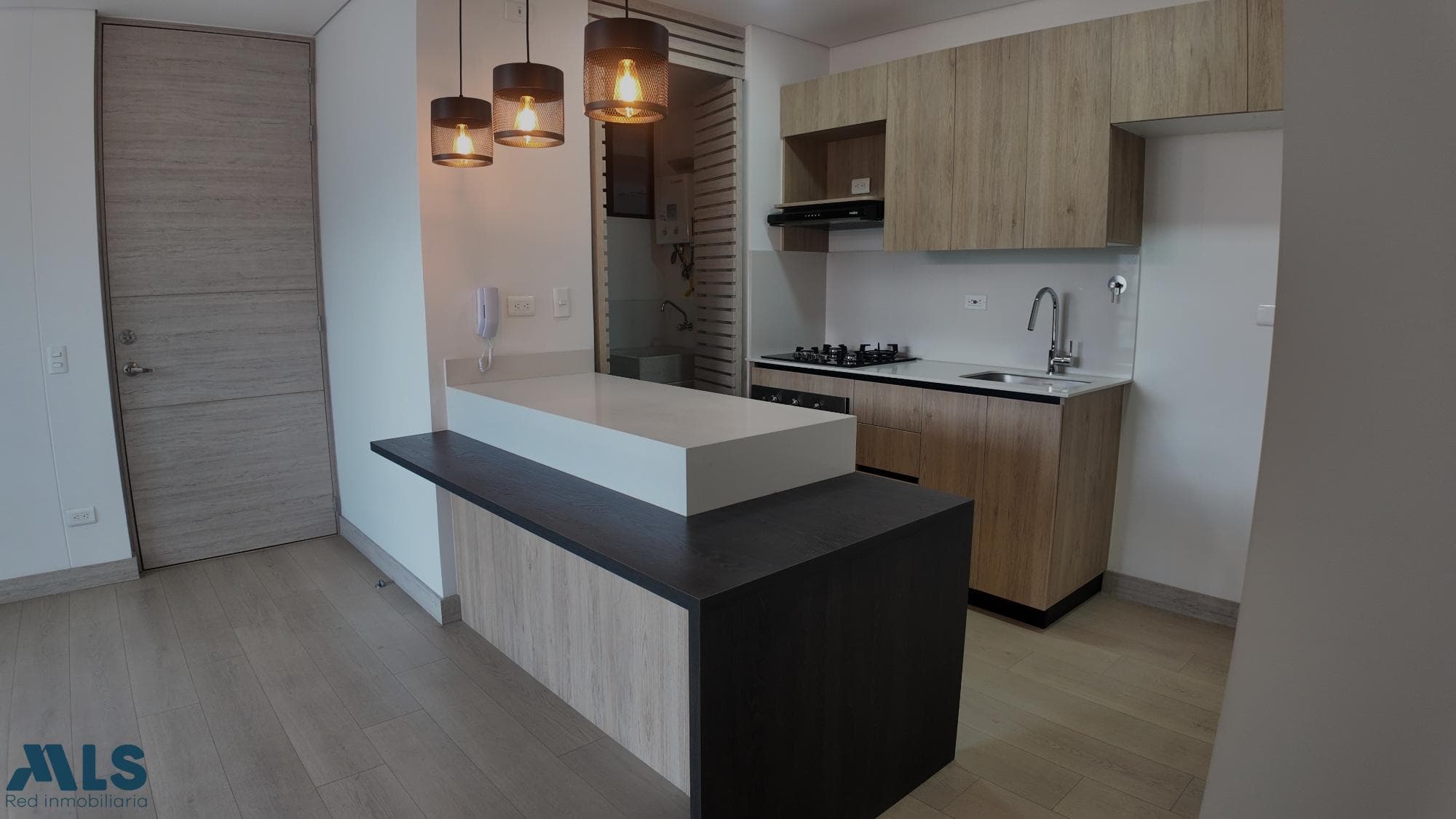 Apartamento en venta en El Poblado, Medellín — foto 1 de 16
