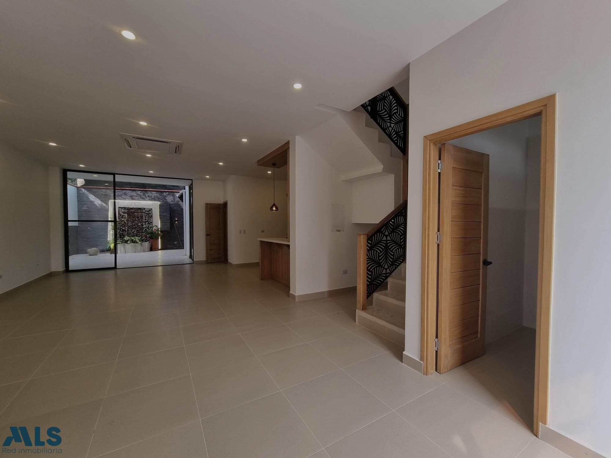 Casa en venta en Urbano, Occidente Antioqueño, Santa Fe de Antioquia — foto 1 de 27