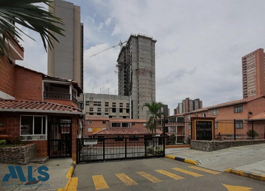 Casa en venta en Niquia, Norte, Bello — foto 1 de 59