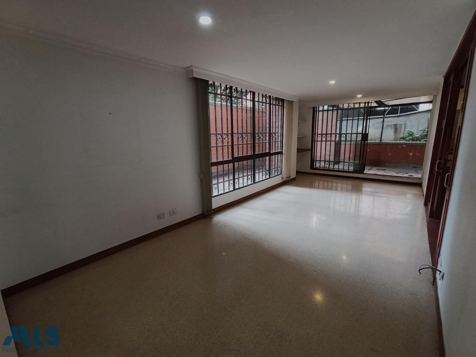 Apartamento en venta en Santa Maria de los Angeles, Poblado, Medellín — foto 1 de 17