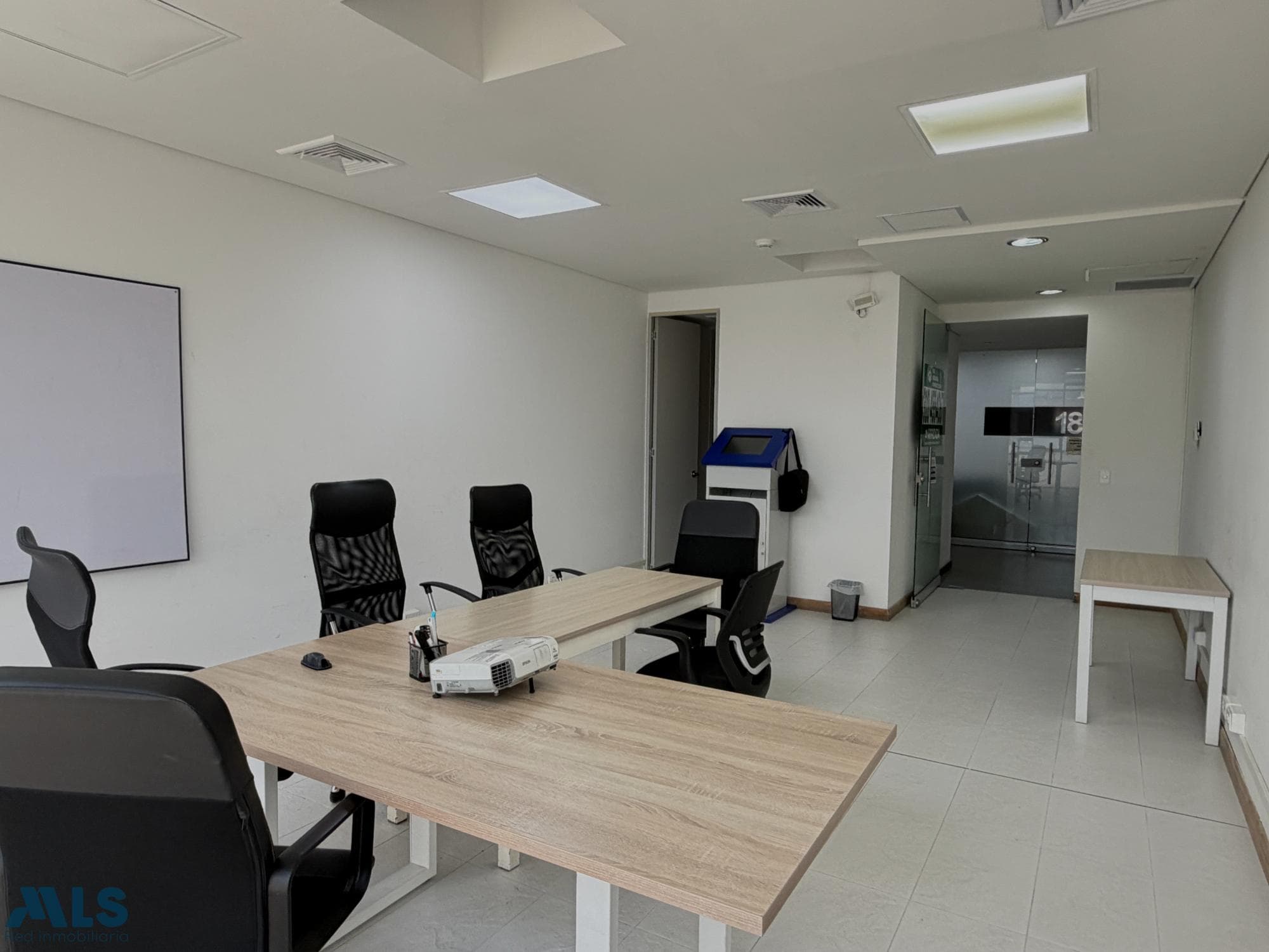 Oficina en venta en Las Casitas, Aburra Sur, Envigado — foto 1 de 18