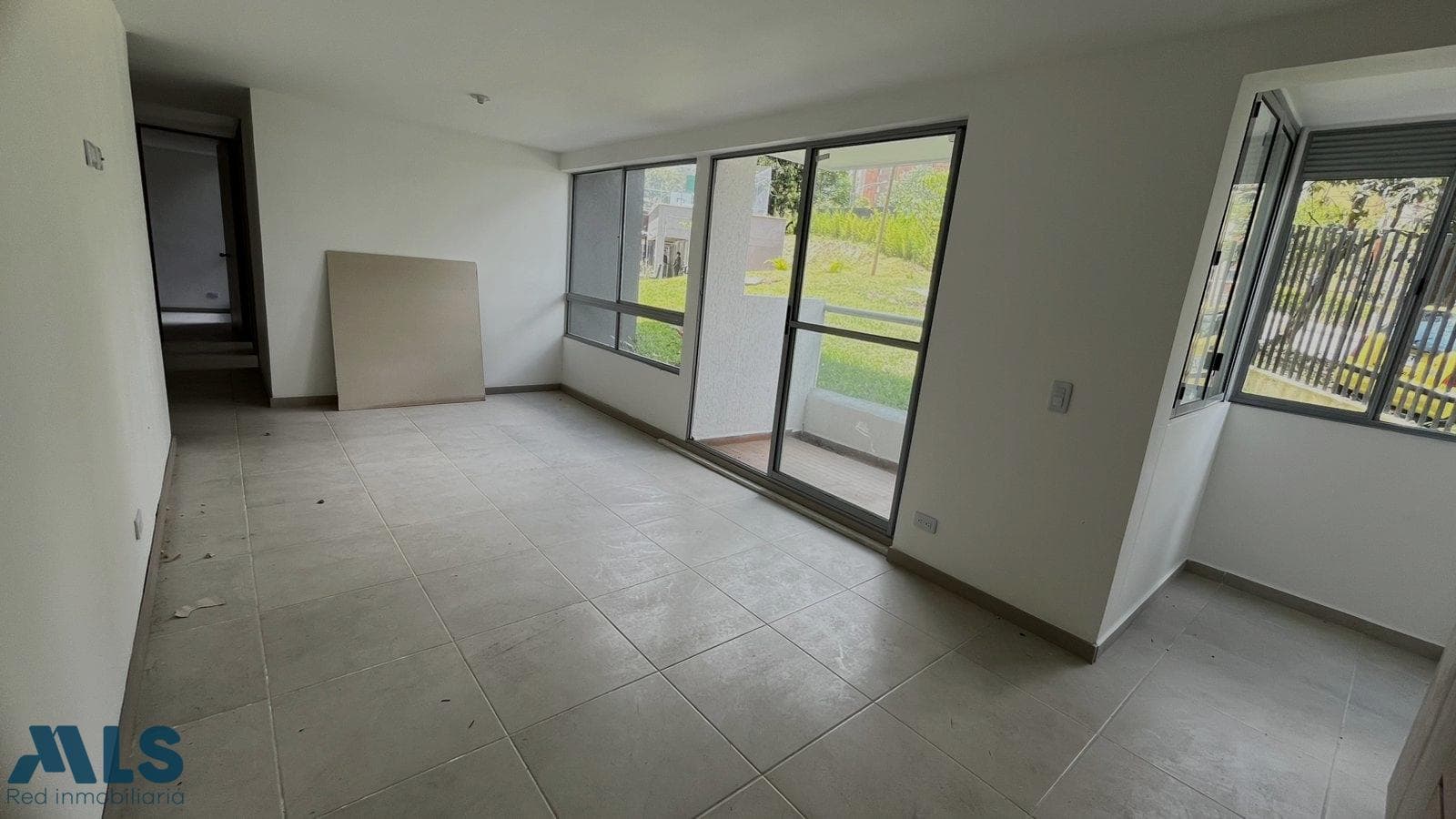 Apartamento en venta en La Cuenca, Aburra Sur, Envigado — foto 1 de 15
