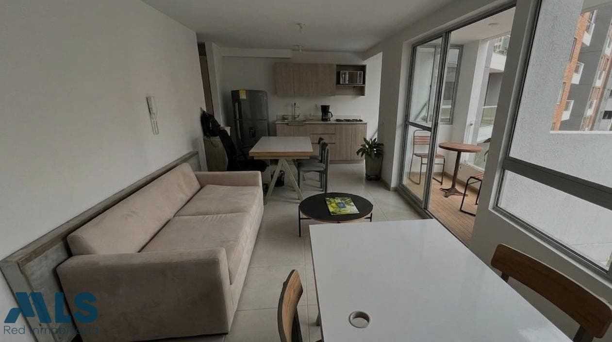 Apartamento en venta en La Cuenca, Aburra Sur, Envigado — foto 1 de 8