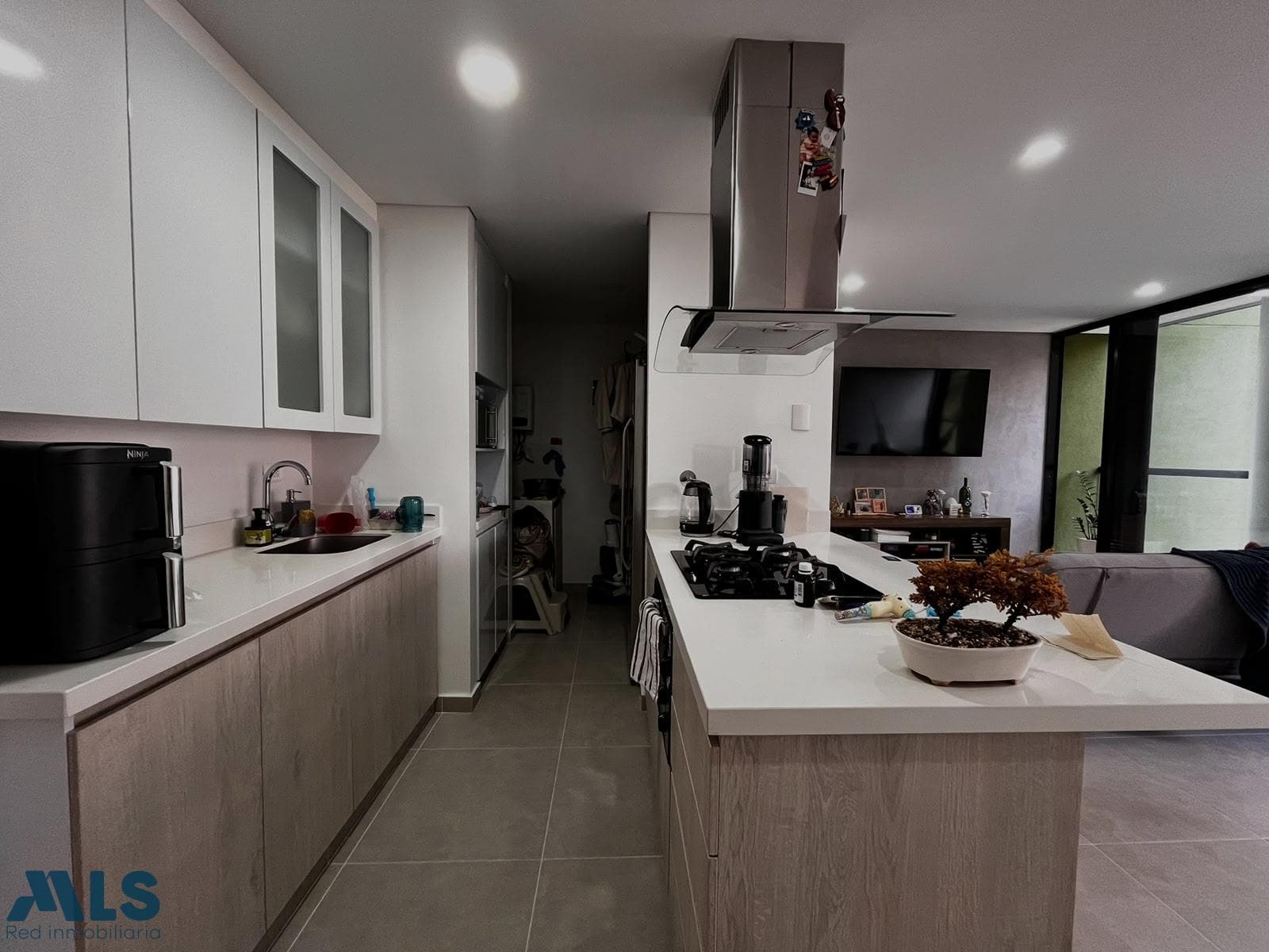 Apartamento en venta en Loma de las Brujas, Aburra Sur, Envigado — foto 1 de 15