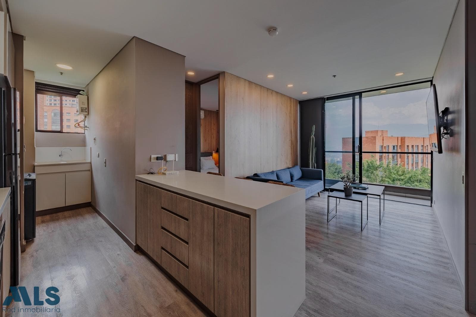Apartamento en venta en Los Balsos Nº 1, Poblado, Medellín — foto 1 de 36