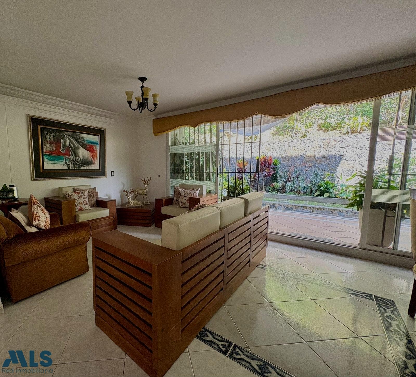 Casa en venta en Loma de las Brujas, Aburra Sur, Envigado — foto 1 de 18