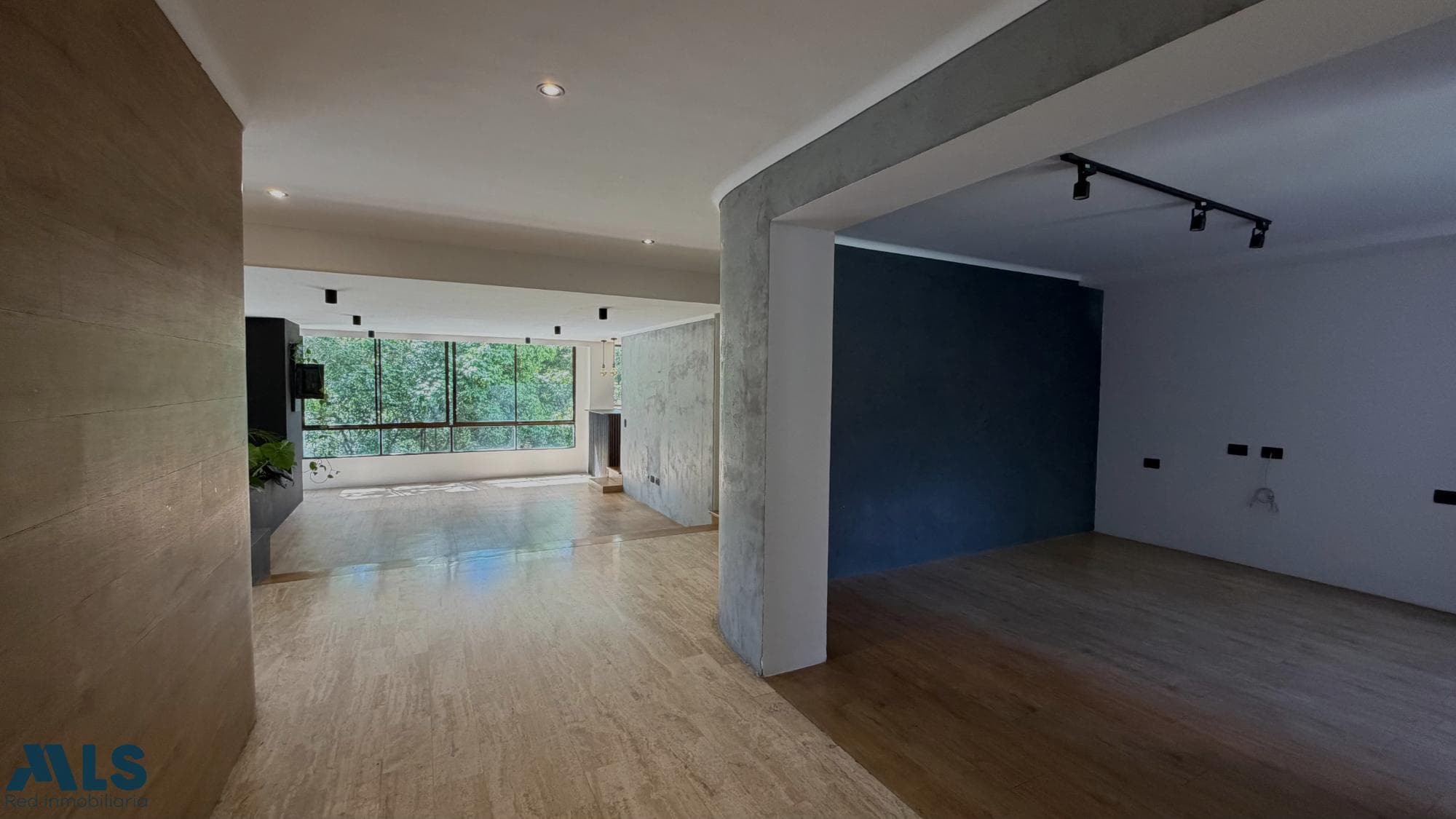 Apartamento en venta en Alejandría, Poblado, Medellín — foto 1 de 36