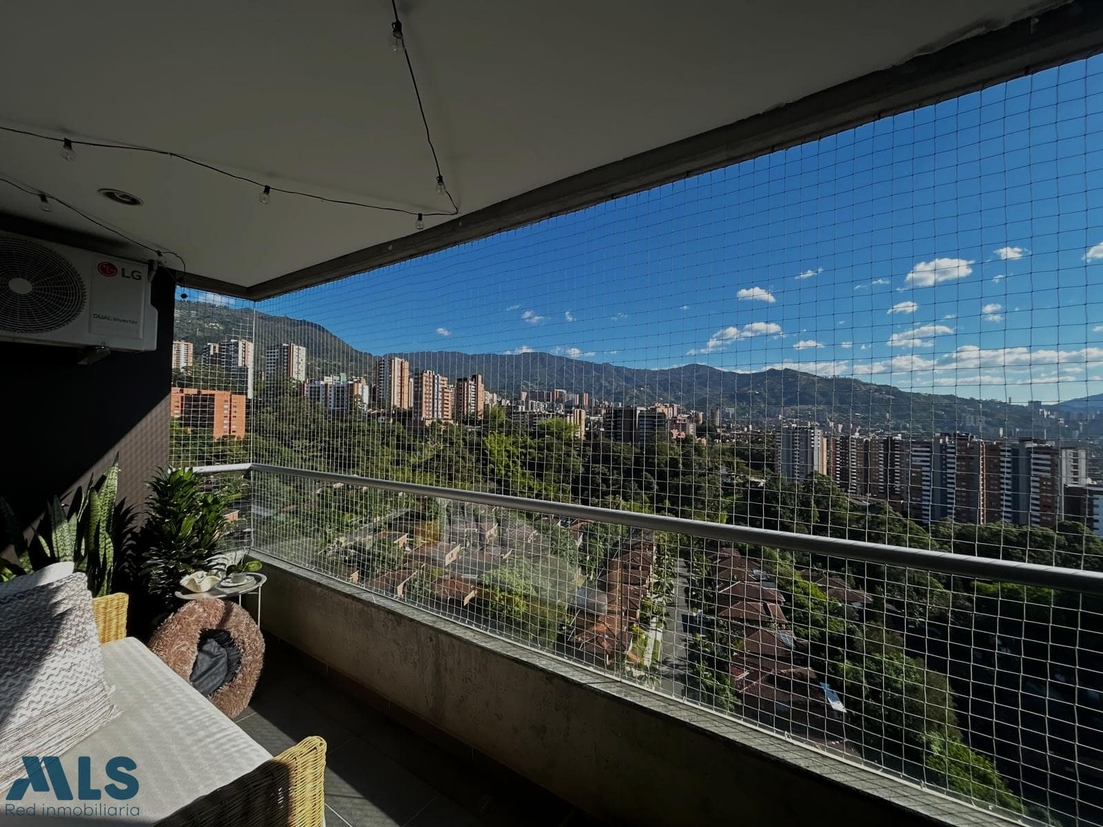 Apartamento en venta en Loma de Benedictinos, Aburra Sur, Envigado — foto 1 de 34