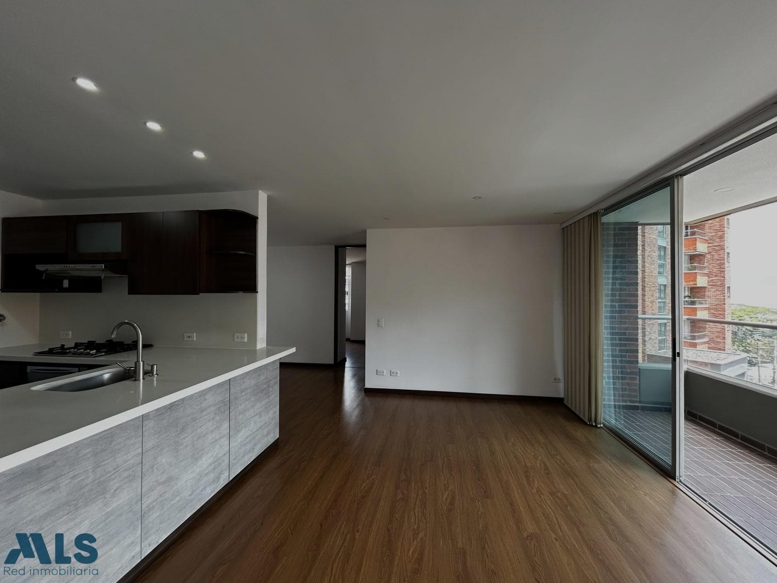 Apartamento en venta en El Esmeraldal, Aburra Sur, Envigado — foto 1 de 29