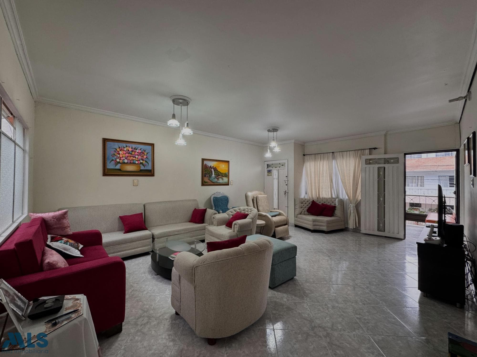 Casa en venta en El Rodeo, Belén Guayabal, Medellín — foto 1 de 10