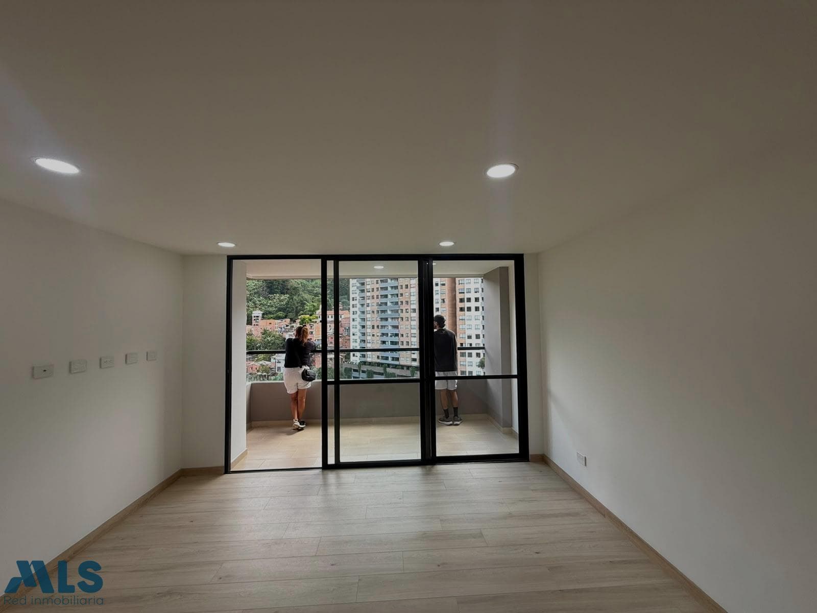 Apartamento en venta en El Chinguí, Aburra Sur, Envigado — foto 1 de 9