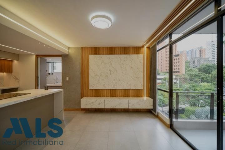 Apartamento en venta en Patio Bonito, Poblado, Medellín — foto 1 de 13