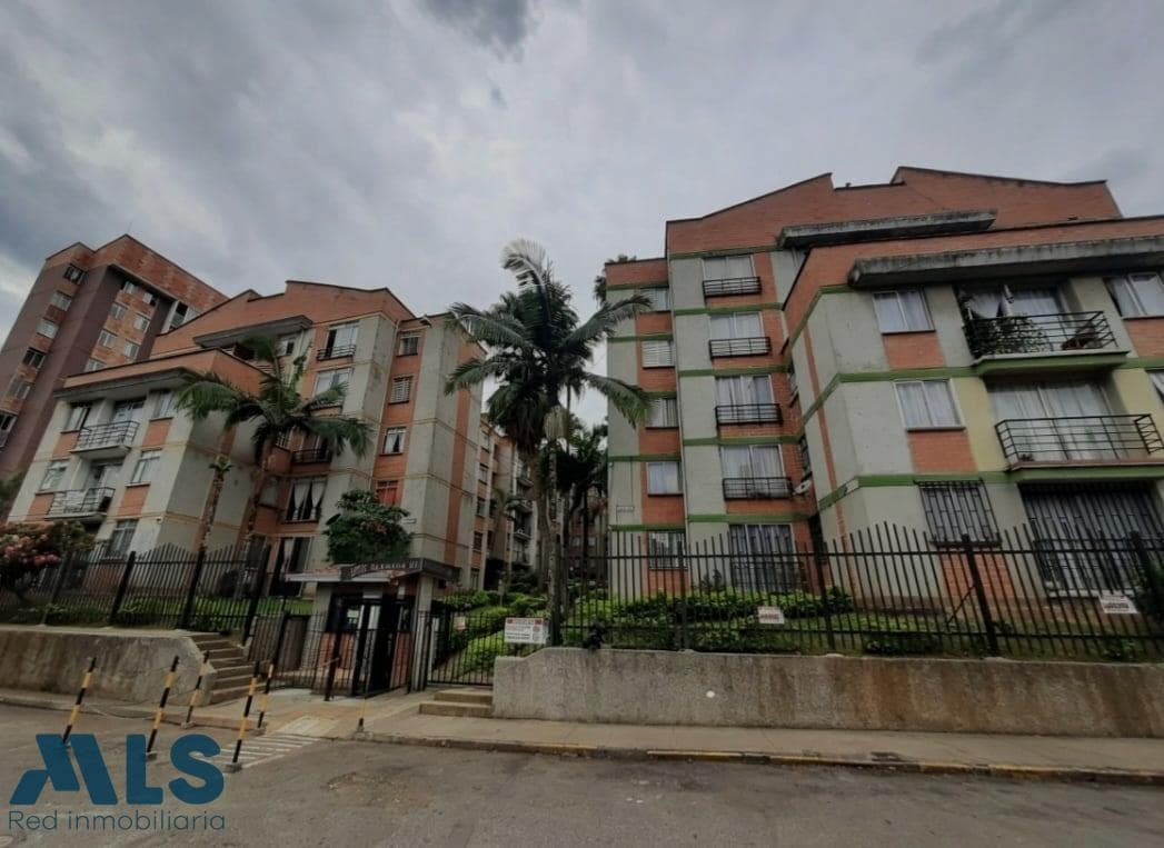 Apartamento en venta en Sucre, Centro, Medellín — foto 1 de 16