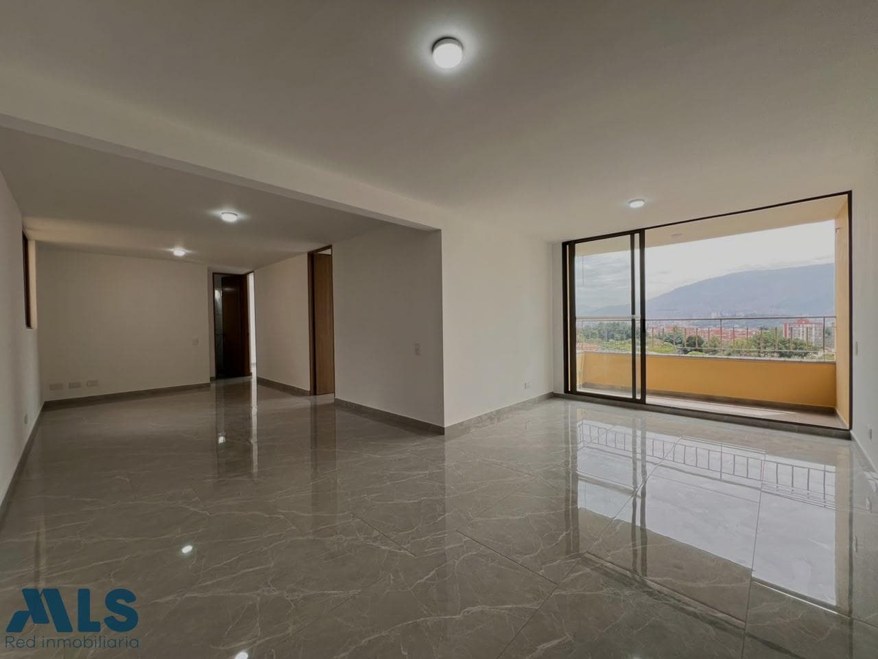 Apartamento en venta en Loma de los Bernal, Belén Guayabal, Medellín — foto 1 de 22